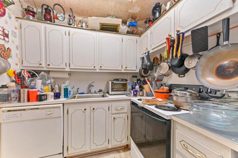  Condo & Townhome Photos