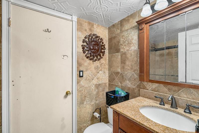  Condo & Townhome Photos
