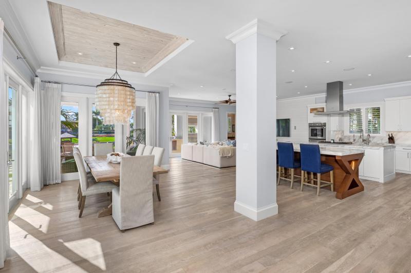  Single Family Homes Photo 13:  West Palm Beach,  FL 33405
