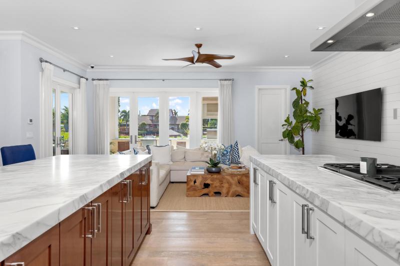  Single Family Homes Photo 19:  West Palm Beach,  FL 33405