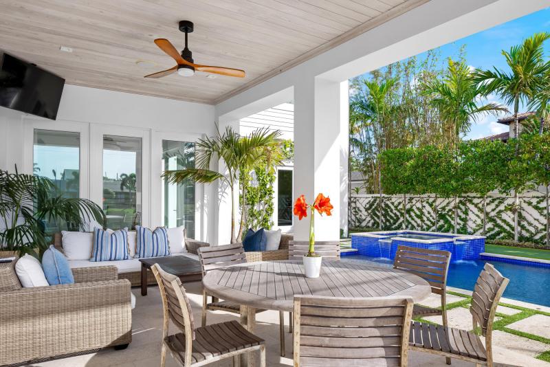  Single Family Homes Photo 42:  West Palm Beach,  FL 33405