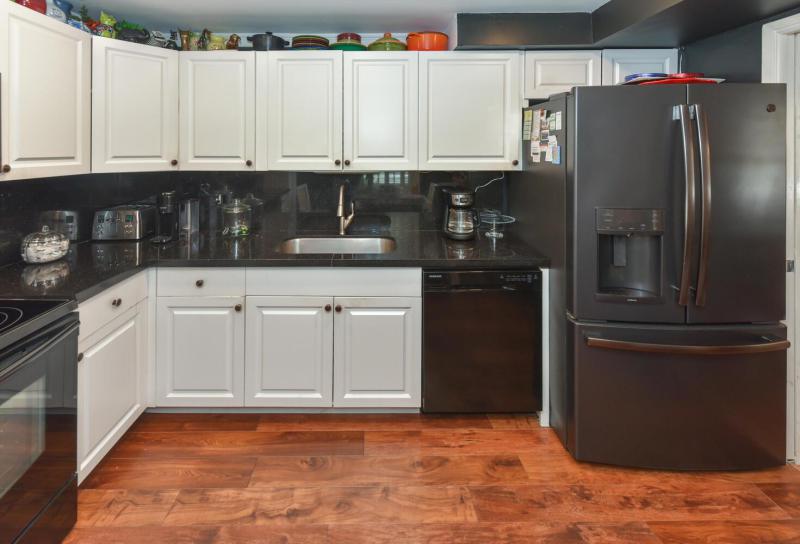 Condo & Townhome Photos