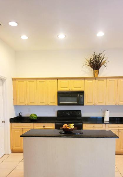  Condo & Townhome Photos