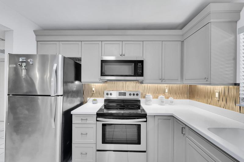  Condo & Townhome Photos