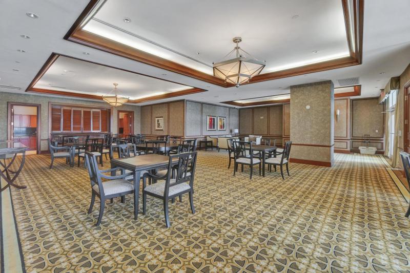  Condo & Townhome Photos
