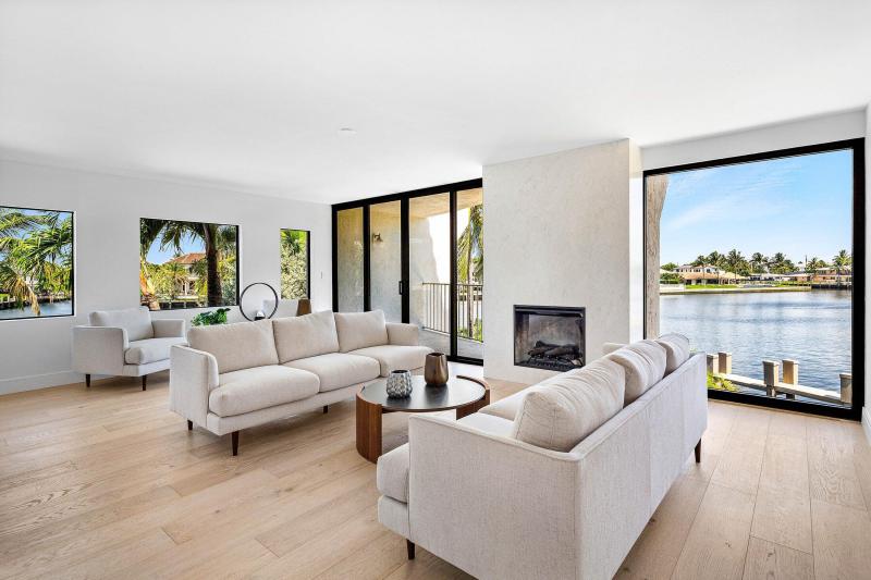  Condo & Townhome Photos