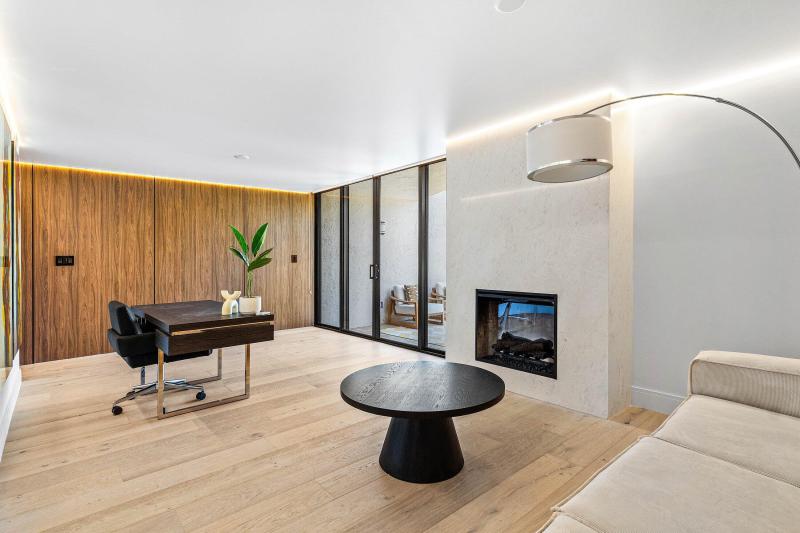  Condo & Townhome Photos