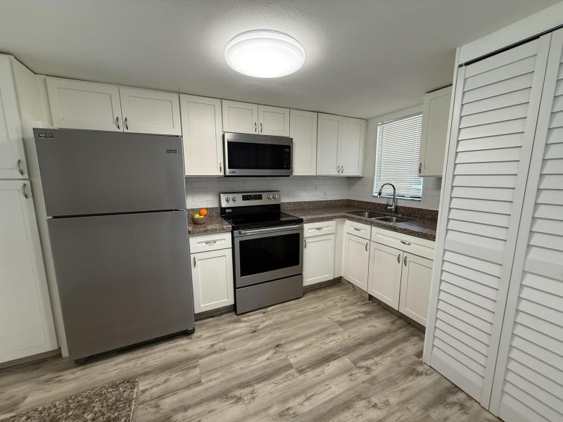  Condo & Townhome Photos