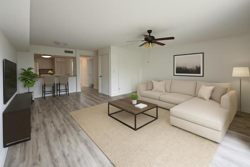  Condo & Townhome Photos