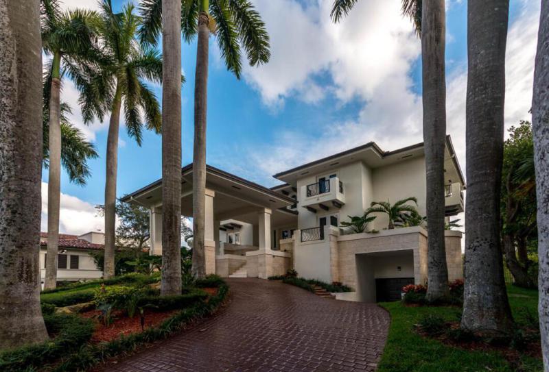  Single Family Homes Photo 2:  Coral Gables,  FL 33143
