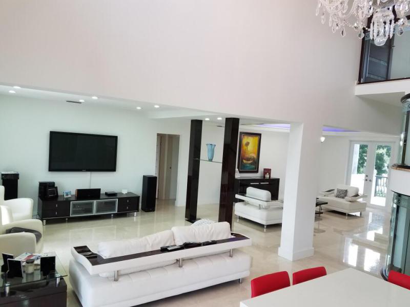  Single Family Homes Photo 6:  Coral Gables,  FL 33143