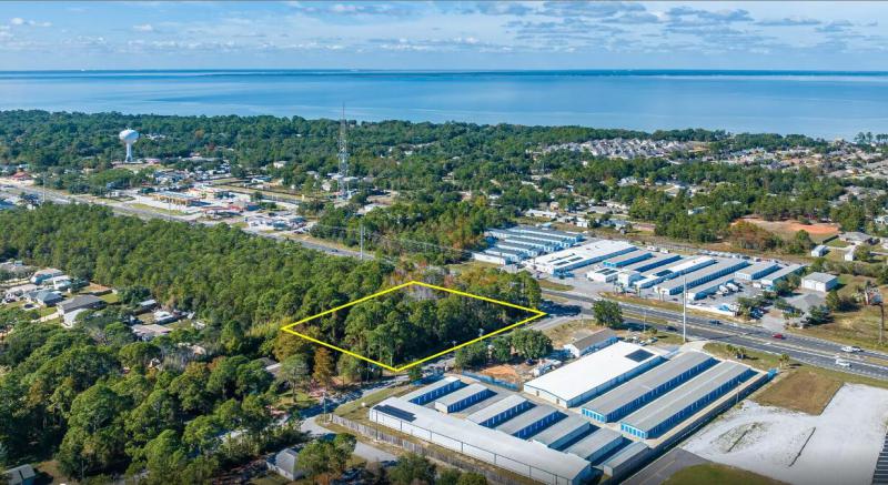  Commercial & Industrial Land Images 