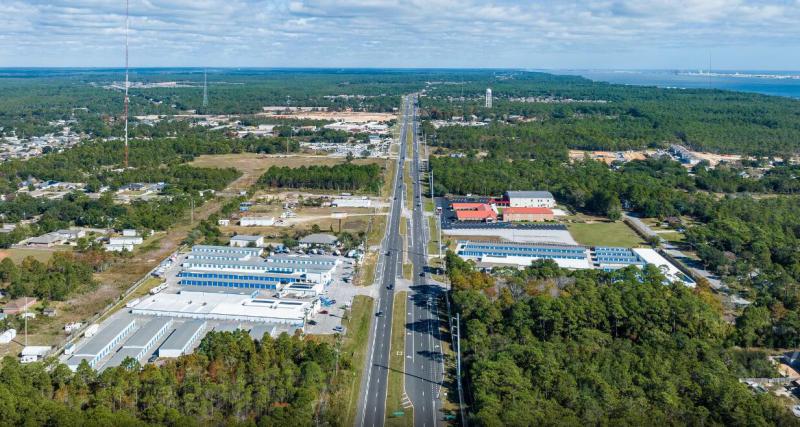  Commercial & Industrial Land Images 