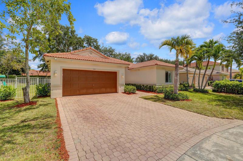 First Photo for Home For Sale at 5331 NW 51st Coconut Creek, FL. 33073