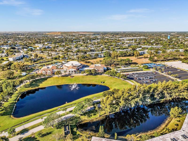  Condo & Townhome Photos