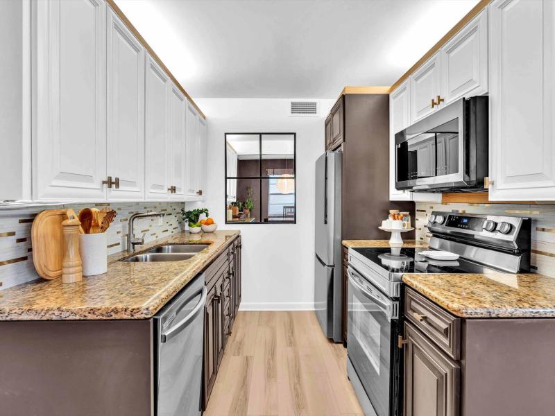  Condo & Townhome Photos
