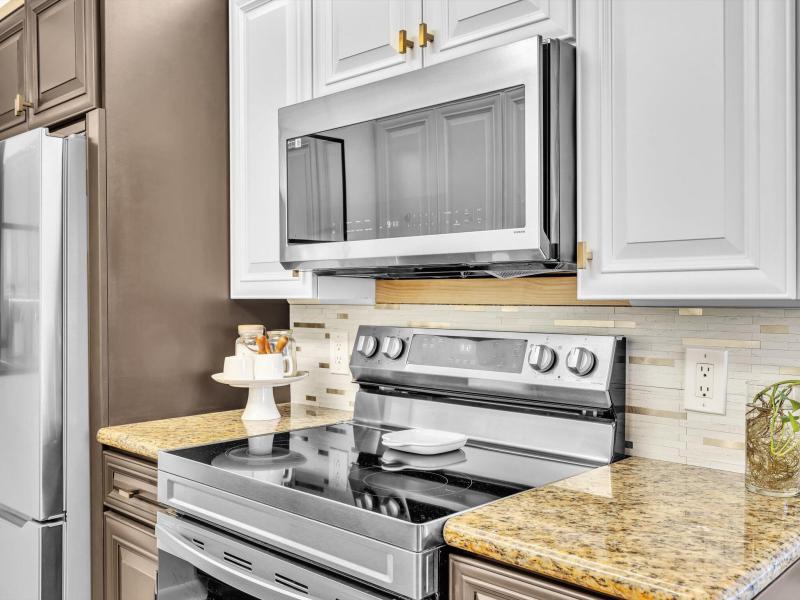  Condo & Townhome Photos