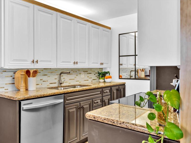  Condo & Townhome Photos