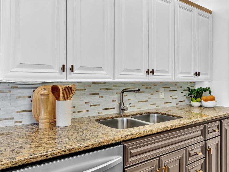  Condo & Townhome Photos