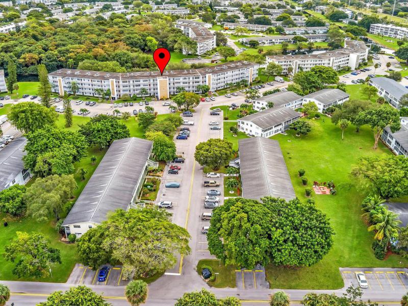  Condo & Townhome Photos