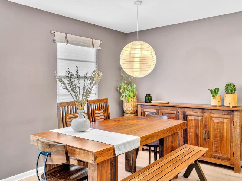  Condo & Townhome Photos
