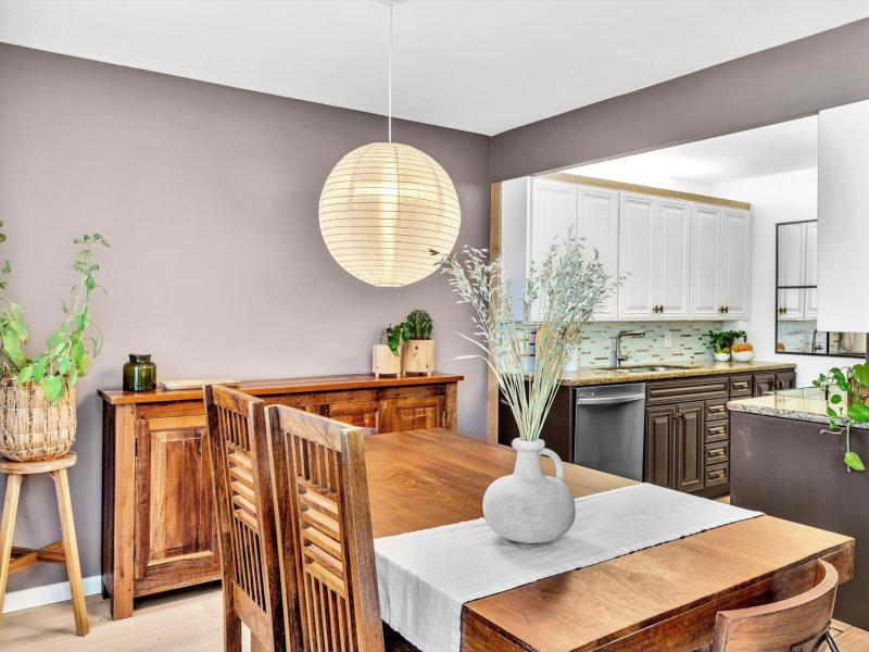  Condo & Townhome Photos