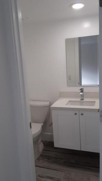  Condo & Townhome Photos