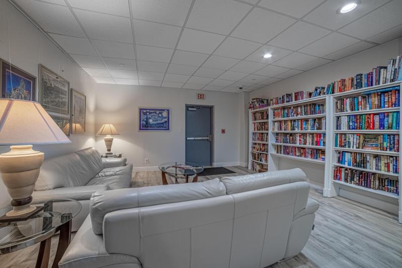  Condo & Townhome Photos