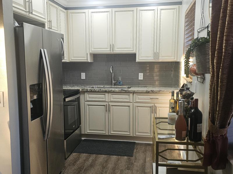  Condo & Townhome Photos
