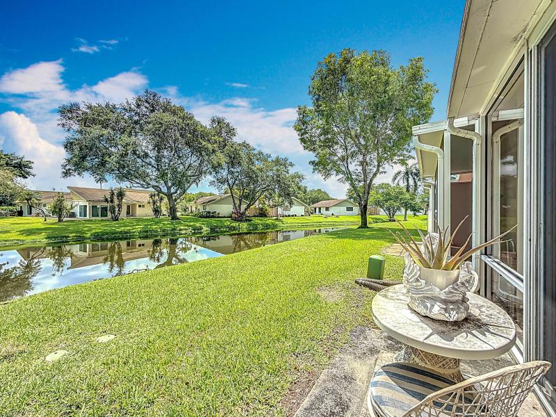  Condo & Townhome Photos