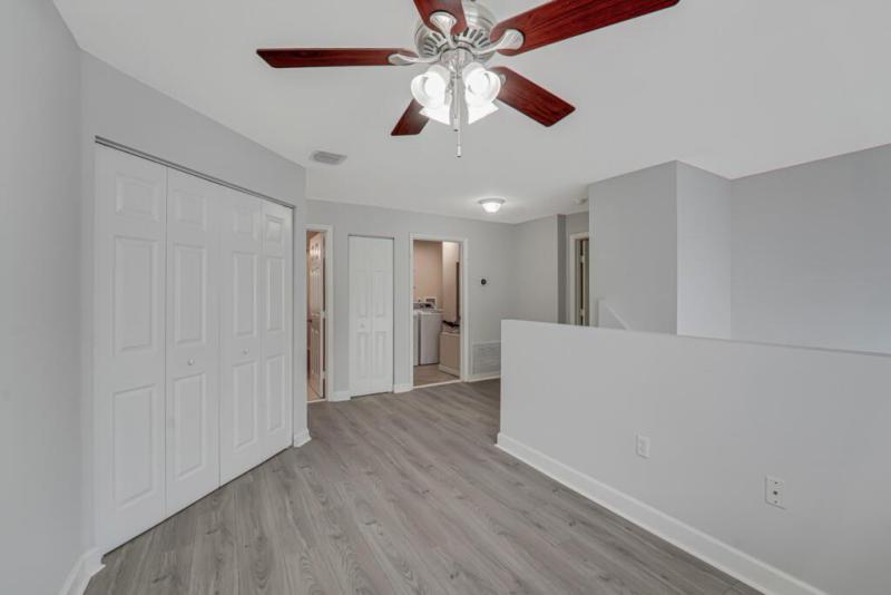  Condo & Townhome Photos