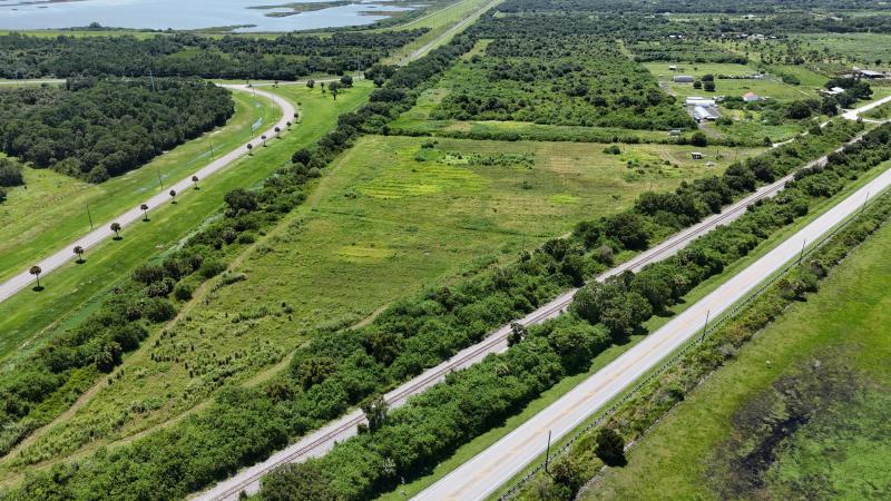  Commercial & Industrial Land Images 