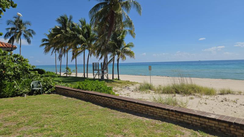  Single Family Homes Photo 10:  Golden Beach,  FL 33160