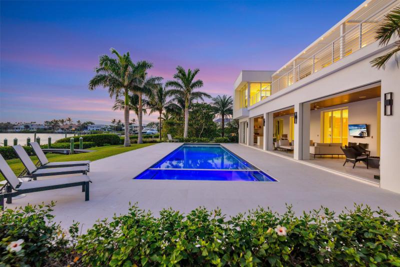 Single Family Homes Photo 11:  Stuart,  FL 34996