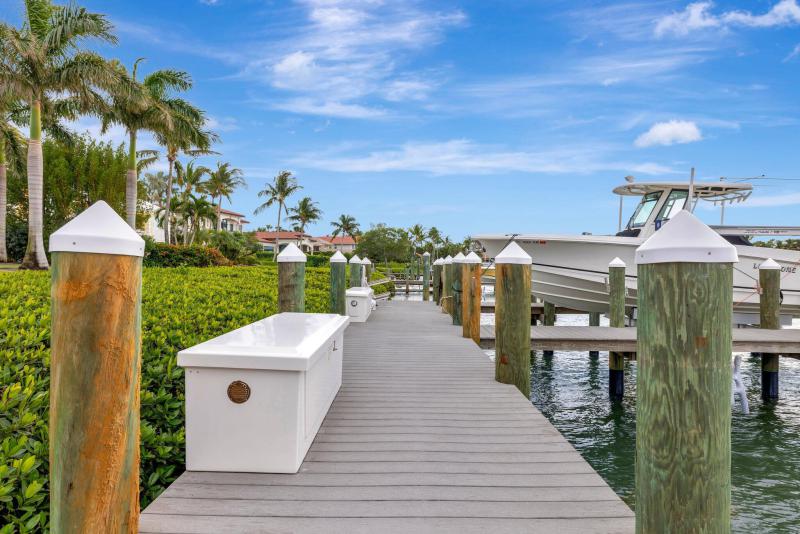  Single Family Homes Photo 75:  Stuart,  FL 34996