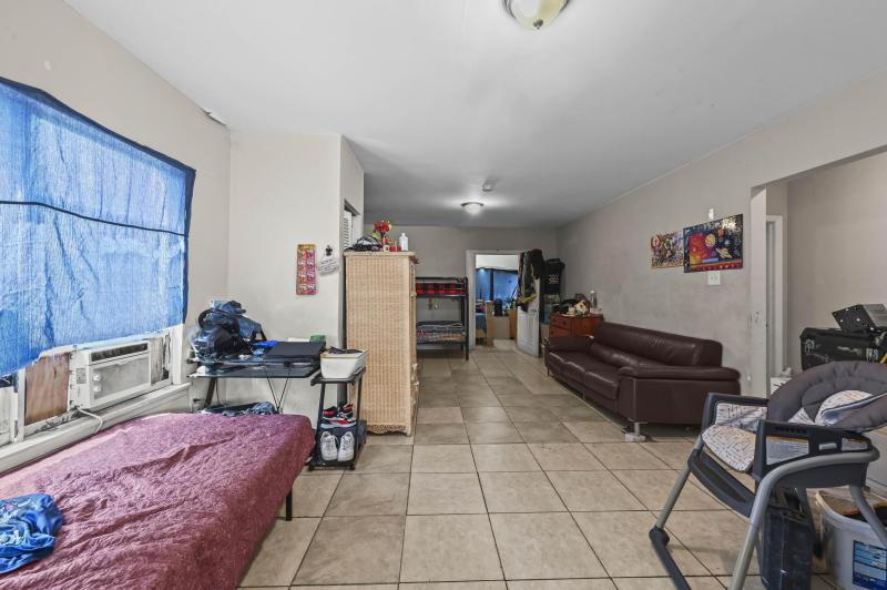 Duplex, Triplex and Fourplex Images