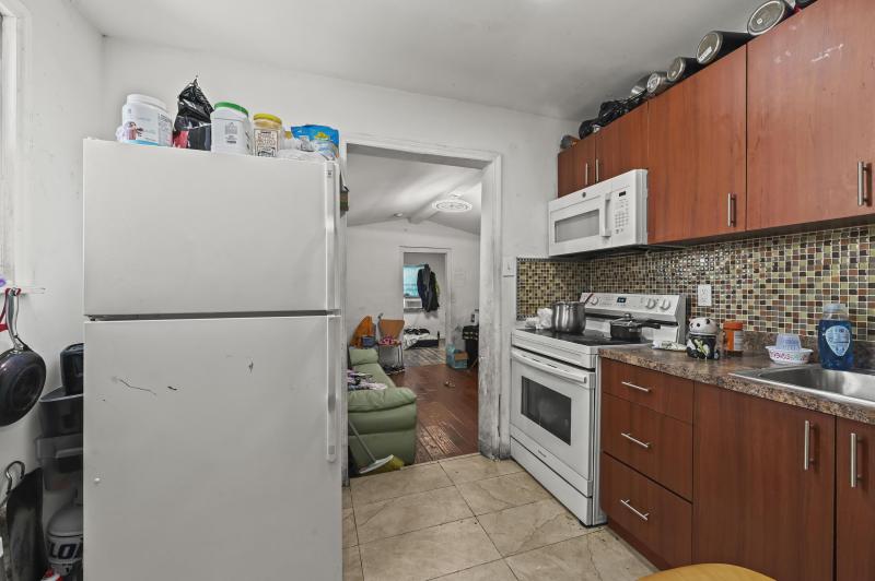 Duplex, Triplex and Fourplex Images