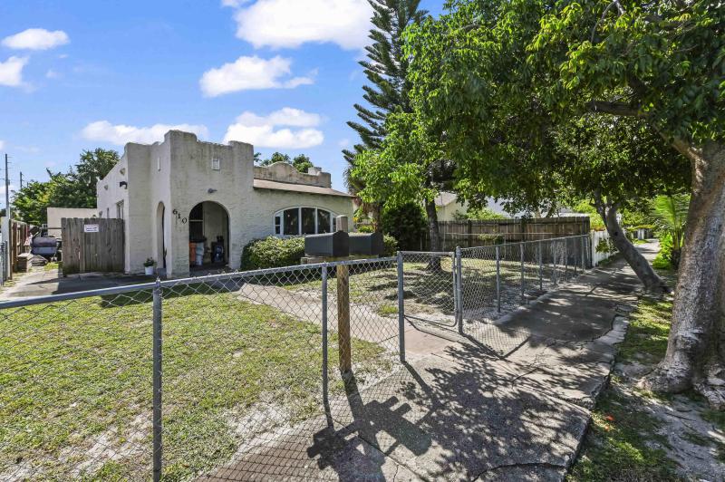 Duplex, Triplex and Fourplex Images