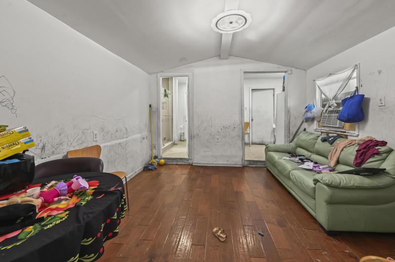 Duplex, Triplex and Fourplex Images