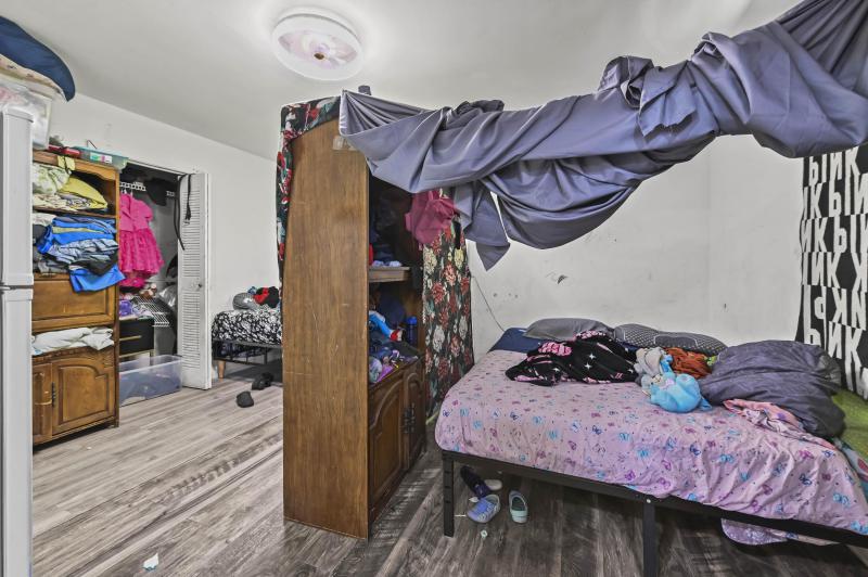 Duplex, Triplex and Fourplex Images