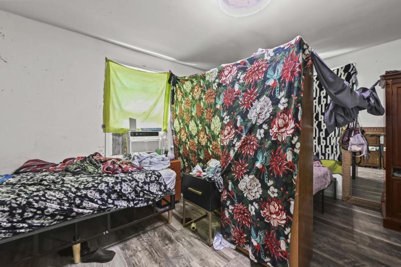 Duplex, Triplex and Fourplex Images