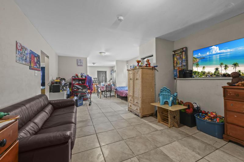 Duplex, Triplex and Fourplex Images