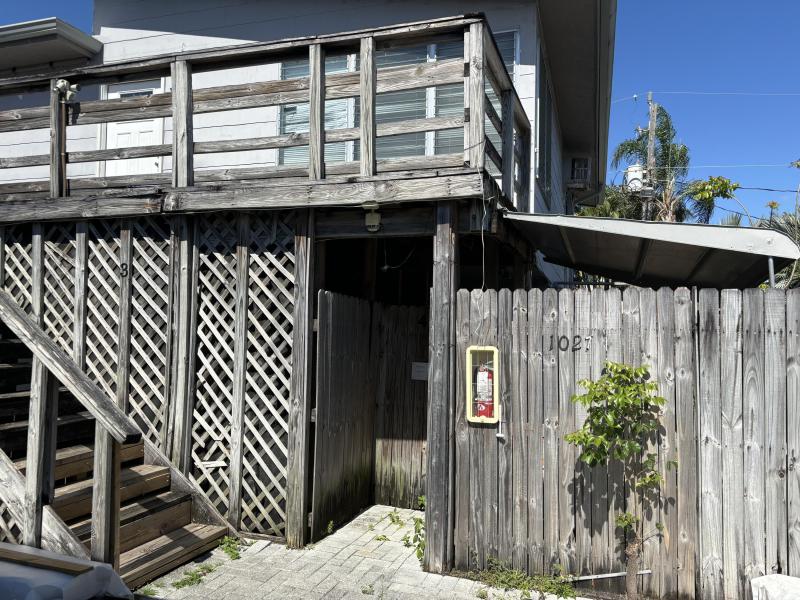 Duplex, Triplex and Fourplex Images