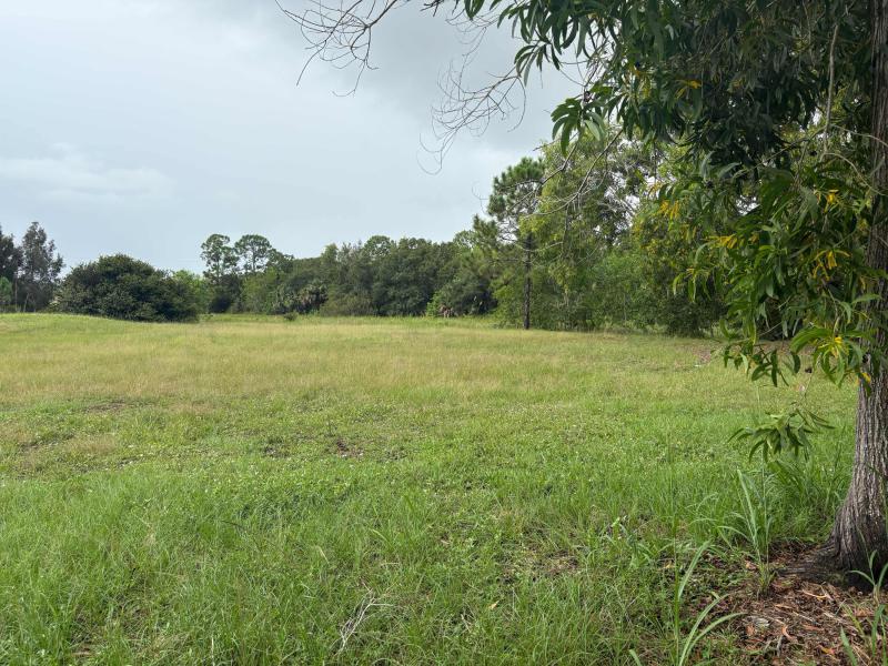  Commercial & Industrial Land Images 