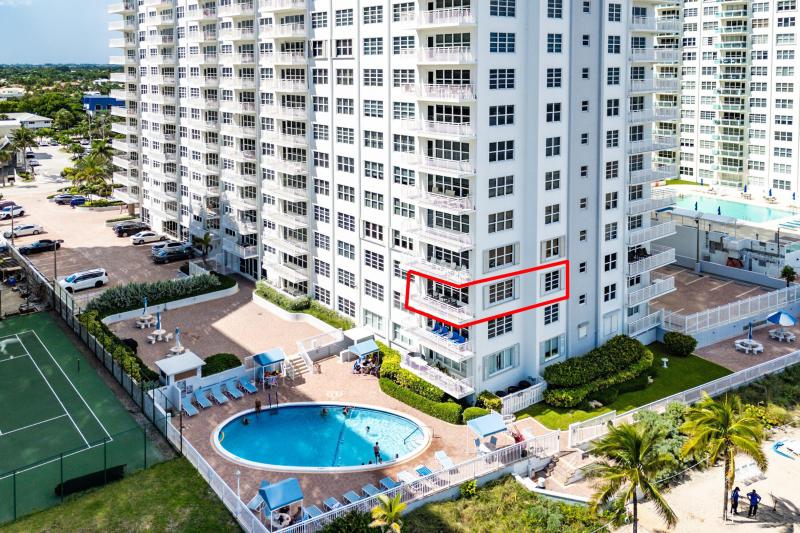  Condo & Townhome Photos