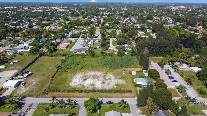  Commercial & Industrial Land Images 