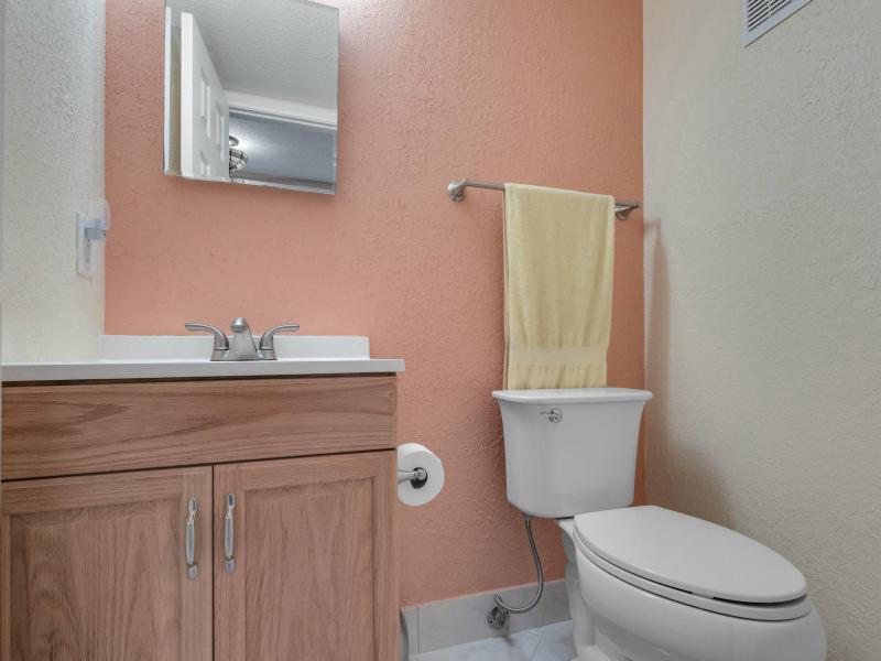  Condo & Townhome Photos