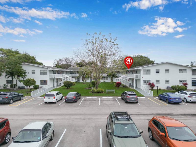  Condo & Townhome Photos