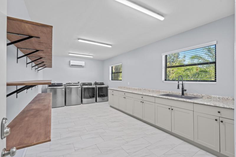  Single Family Homes Photo 19:  Wellington,  FL 33449