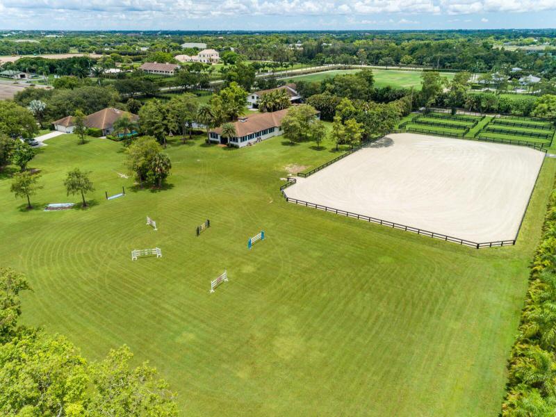  Single Family Homes Photo 2:  Wellington,  FL 33449
